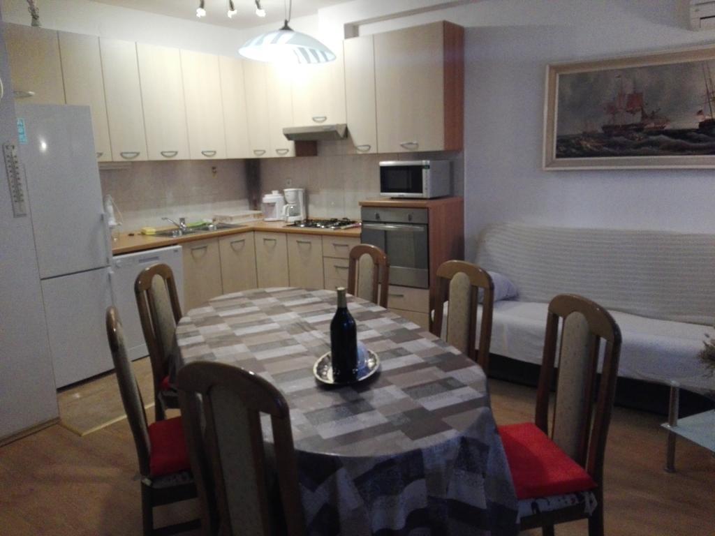 Apartman Drazin Kastela Exterior photo